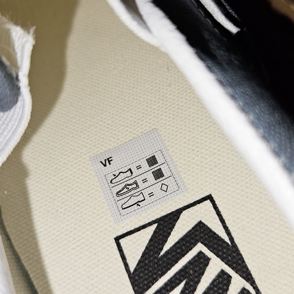 Vans slip ones never worn,5.0mens 6.5 women Color theory checkerboard. Slip O - Picture 4 of 7